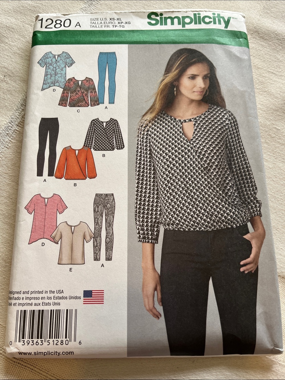 Simplicity 1280 A Blouse And Pants In Multiple Variations Size XS-XL